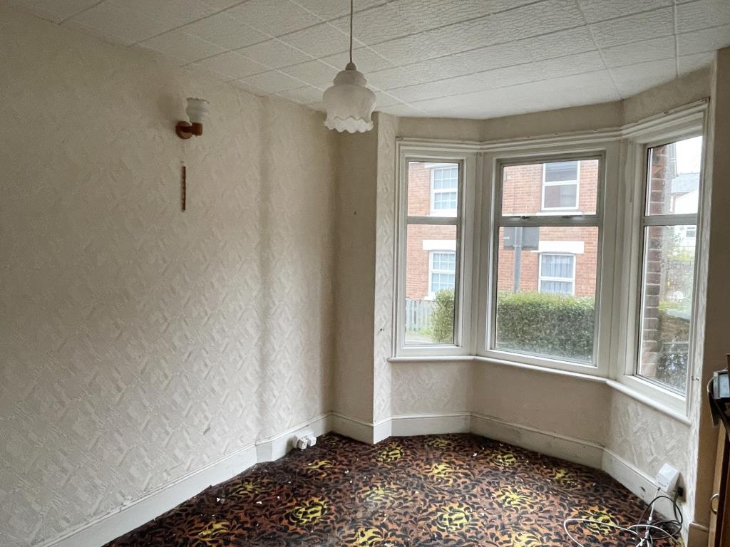 Lot: 74 - HOUSE FOR MODERNISATION -